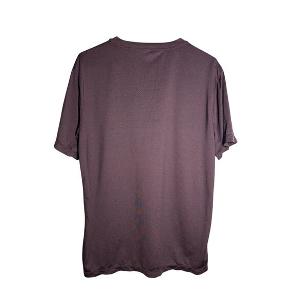 Vuori Men’s Burgundy Brown Tradewind Performance Short Sleeve Pocket Tee Shirt - Picture 2 of 5